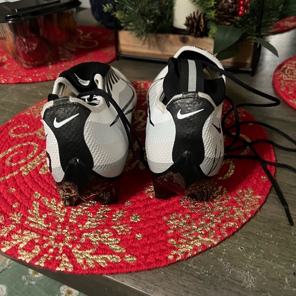 Nike Vapor Edge Pro 360 White Black Pure Platinum
Football Cleats Men size 10 - Picture 6 of 9